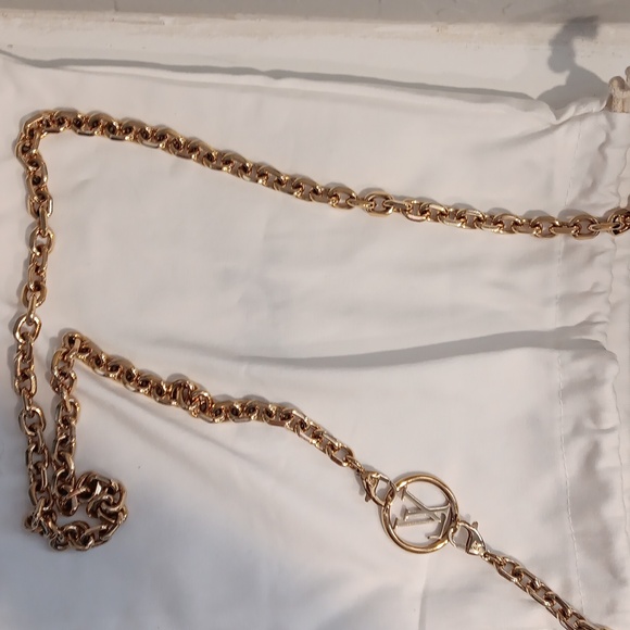 Authentic Louis Vuitton Black Pochette Coussin - Picture 5 of 9